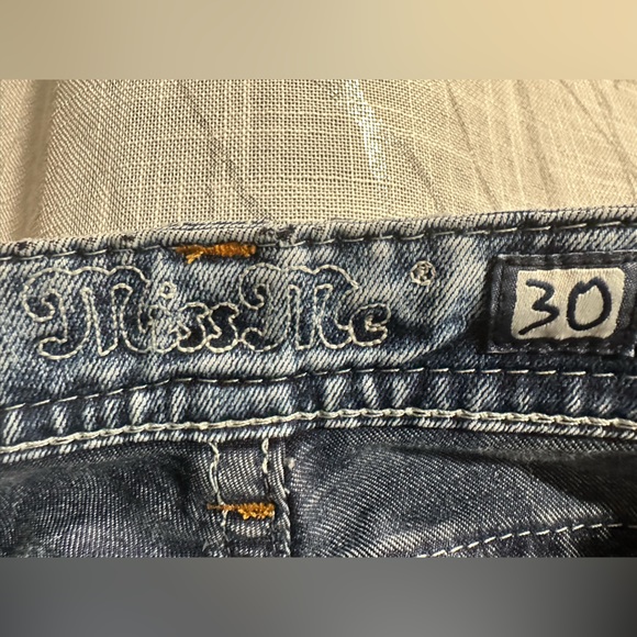 MISS ME DAYDREAM FLOWERS BOOT CUT JEANS - Picture 11 of 13